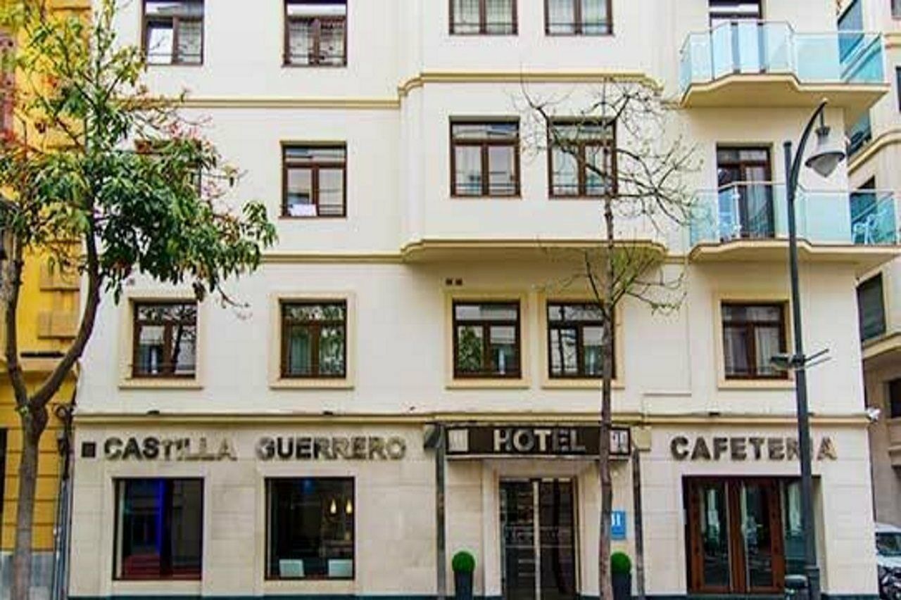 Hotel Castilla Guerrero Málaga Esterno foto